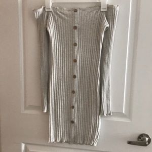 Ribbed off the shoulder bodycon dress